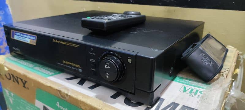 old model VCR National and Sony remote control  need service 9