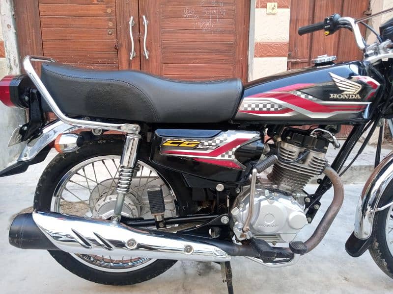 Honda cg125 end of 2023 totally genuine condition 2