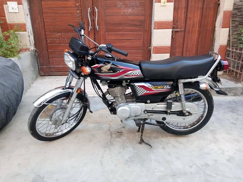 Honda cg125 end of 2023 totally genuine condition 4