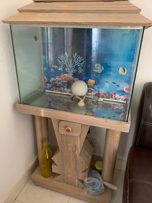 fish Aquarium available condition 10/10 3