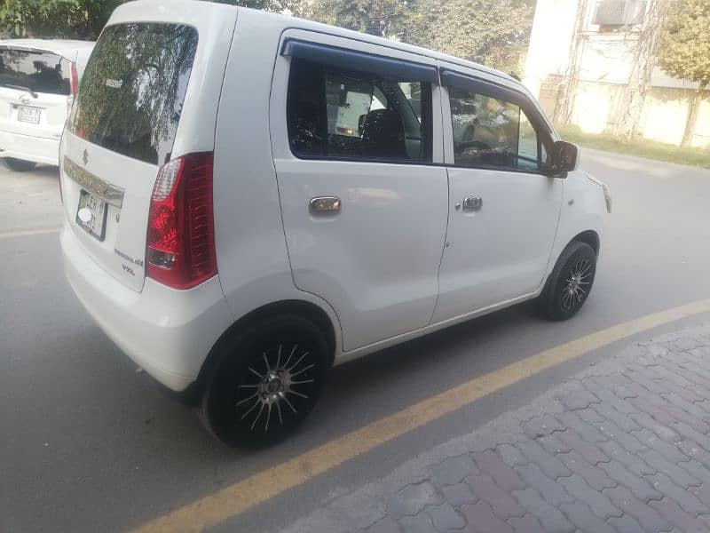 Suzuki Wagon R 2017 1