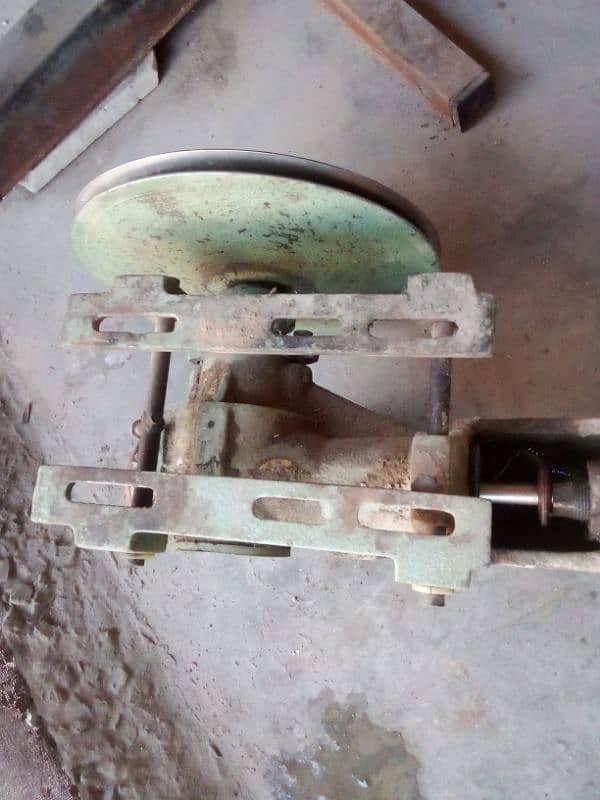 Donkey pump nagina in good condition 4