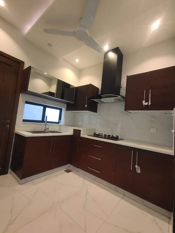 5 Marla Brand New House For Sale Dha Phase 5 Prime Location 17