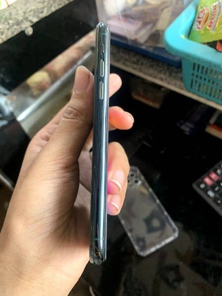 iPhone 11 pro 256 GB PTA approved 3