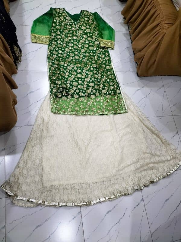 Through Away Prices m wedding Party wear dresses. . . Behtreen condition 0