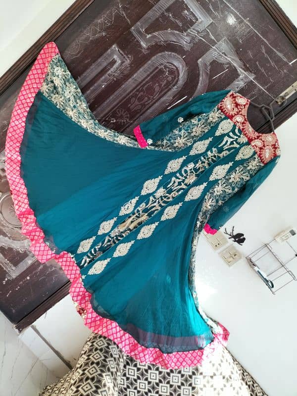 Through Away Prices m wedding Party wear dresses. . . Behtreen condition 6