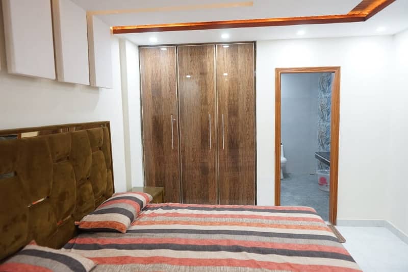 500 Square Feet Flat For rent In Rs. 55000 Only 4