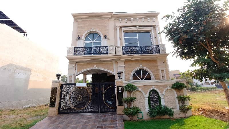 Buying A Prime Location House In DHA 9 Town - Block D Lahore? 0