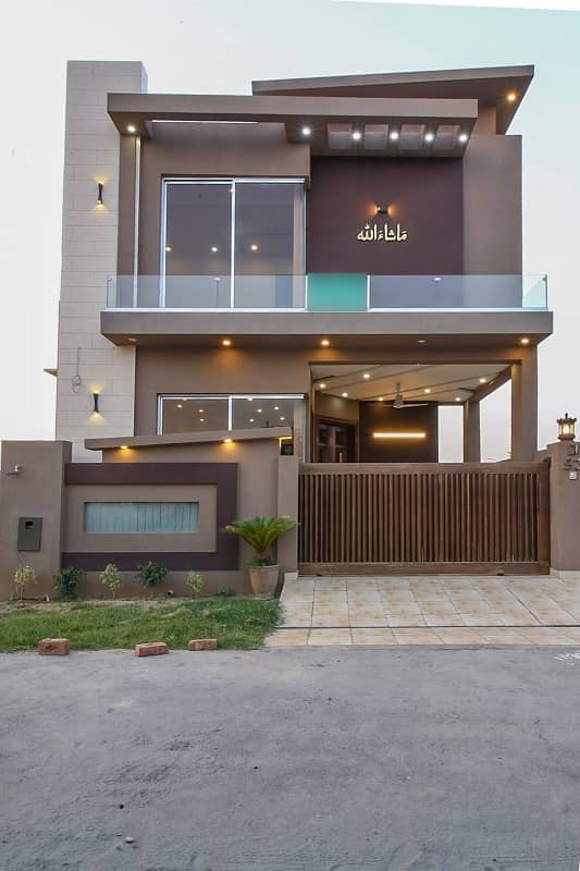 5 Marla House For Rent Luxury House For Rent Prime Location DHA Town 0