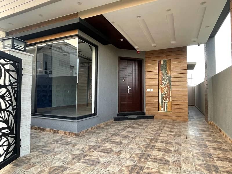 5 Marla House For Rent Luxury House For Rent Prime Location DHA Town 1