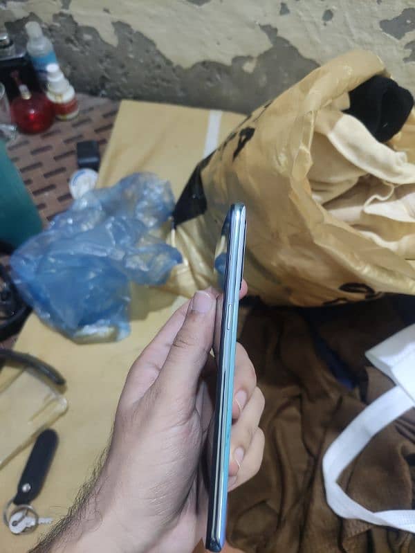 Oppo F15 8/256 2