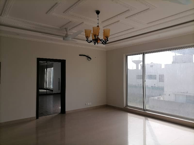 A Stunning Upper Portion Is Up For Grabs In DHA Phase 4 Lahore 0