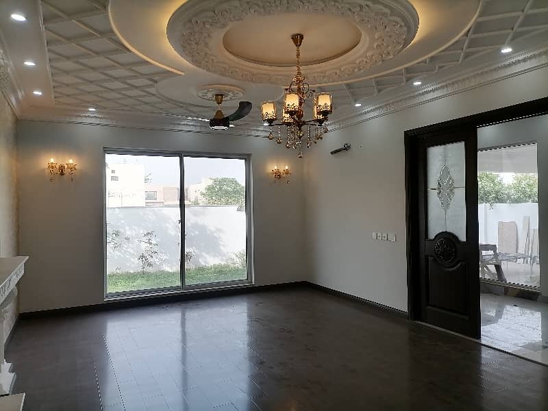 20 Marla Upper Portion In Stunning DHA Phase 3 Is Available For Rent 1