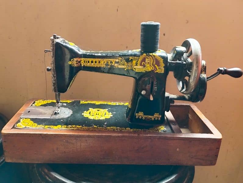 BUTTERFLY SEWING MACHINE 1