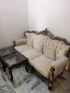 5 seater grey sofa set in a very good condition like new with 3 table