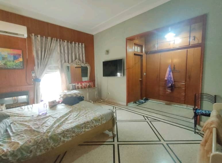 2 Kanal Spacious House Is Available In DHA Phase 3 - Block Y For sale 10