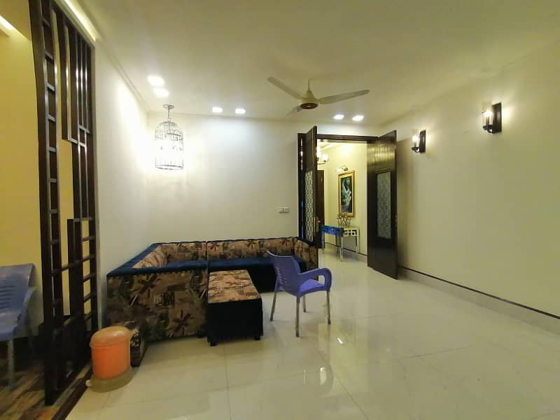 DHA 1 Kanal Fully Furnished Corner Ideal Bungalow For Sale In Phase 1 9