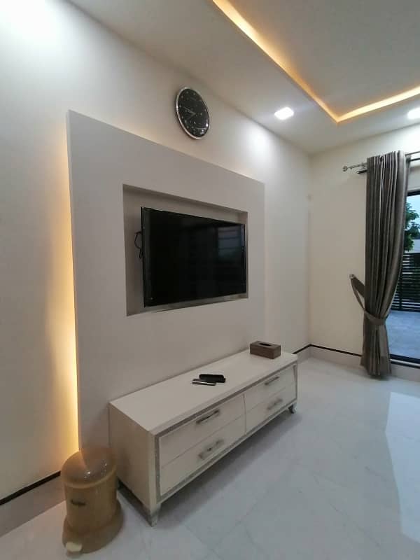 DHA 1 Kanal Fully Furnished Corner Ideal Bungalow For Sale In Phase 1 23