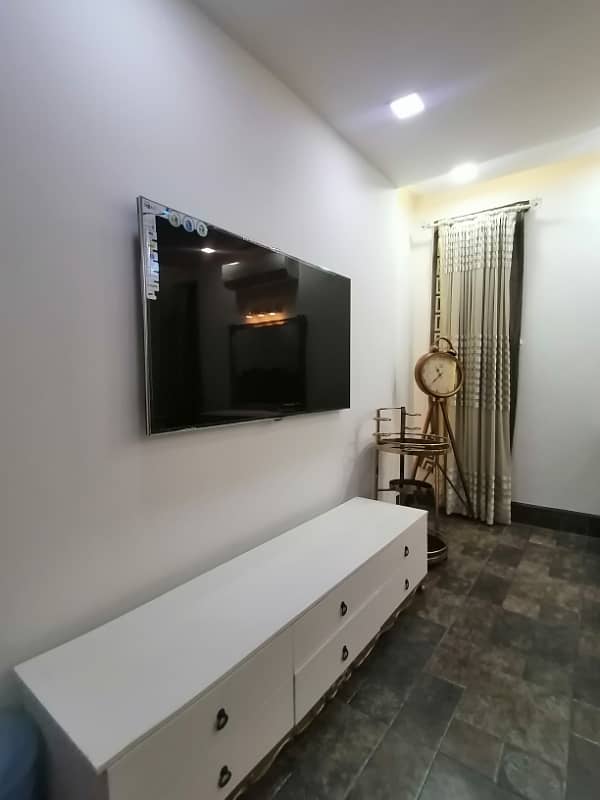 DHA 1 Kanal Fully Furnished Corner Ideal Bungalow For Sale In Phase 1 37