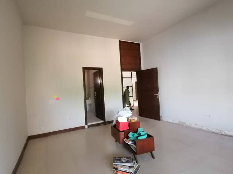 DHA 2 Kanal Wonderful Upper Portion For Rent In Phase 1 Block M 13