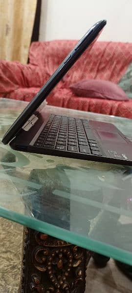 ASuS touch laptop full ok 4