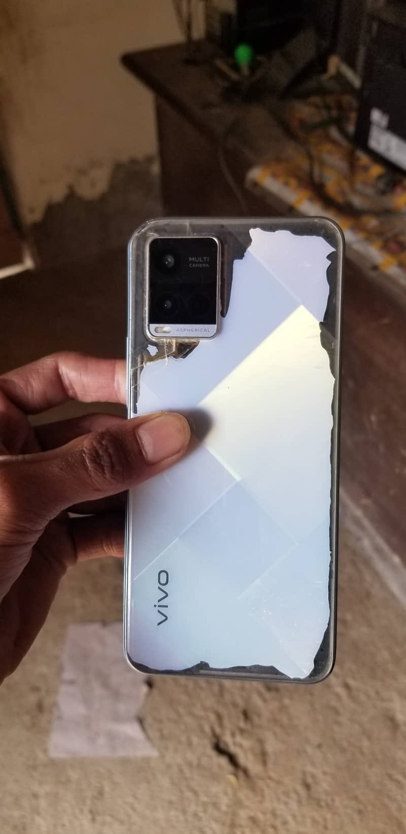 vivo y21 4gb 64 gb urgent sell 3