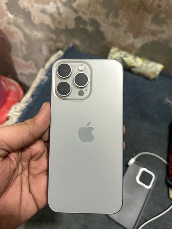 iphone15 pro max 0