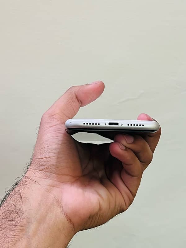 iPhone 11 128GB PTA APPROVED 7