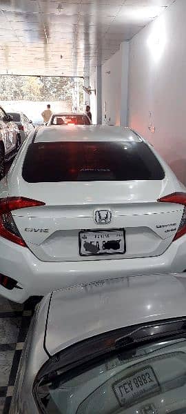 Honda Civic Oriel 2018 15