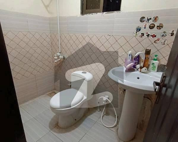 Flat for sale The Comfort Society 4 Bad With attached bath with Lounge at Yaseenabad Block 8 2