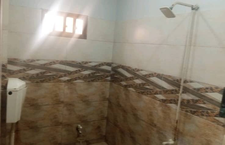 Prime Location In Federal B Area - Block 8 Of Karachi, A 1300 Square Feet Flat Is Available 3