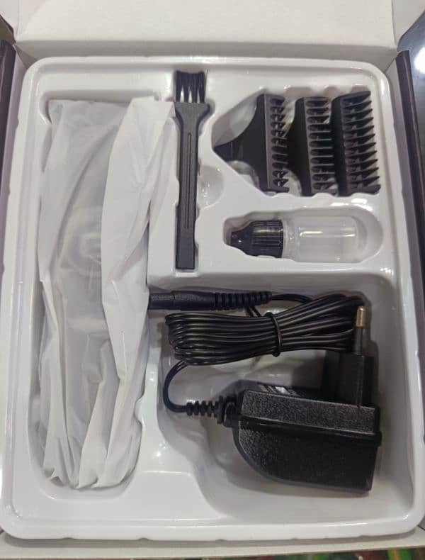 Professional Grooming Kit GM 6050 free home delivery 2