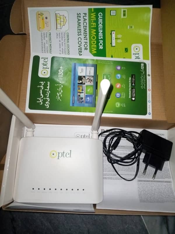 PTCl router like new with box charger mini canle 1