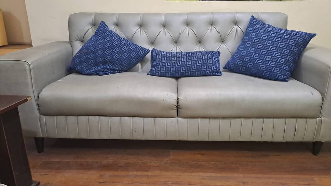 home furniture / used furniture / sofas / dinning table / beds 7