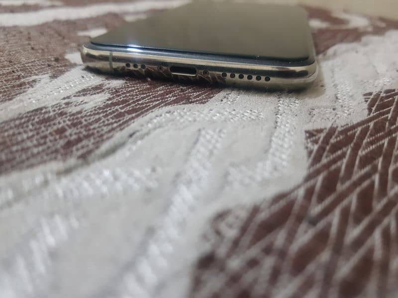 iphone 11 pro 256 gb PTA 1