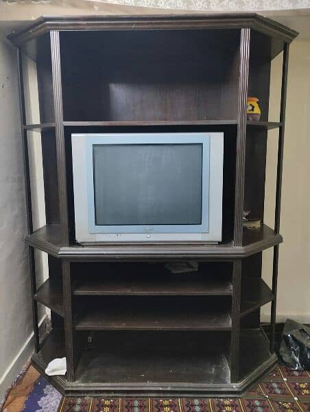 cabinets in good condition 0