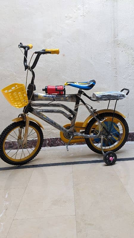 kids bicycle in yellow color for age 5-12. new condition. 03070051901 0