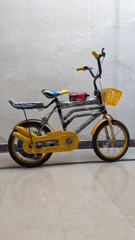 kids bicycle in yellow color for age 5-12. new condition. 03070051901 1