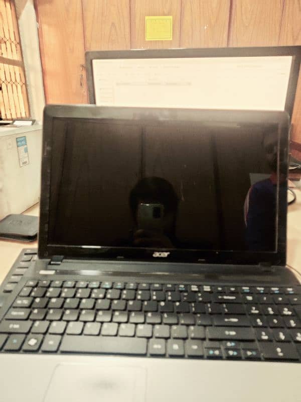 Acer Laptop 9/10 0