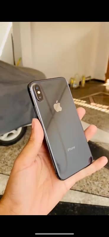 iPhone X 64GB - PTA Approved - Small Dot on Screen 4