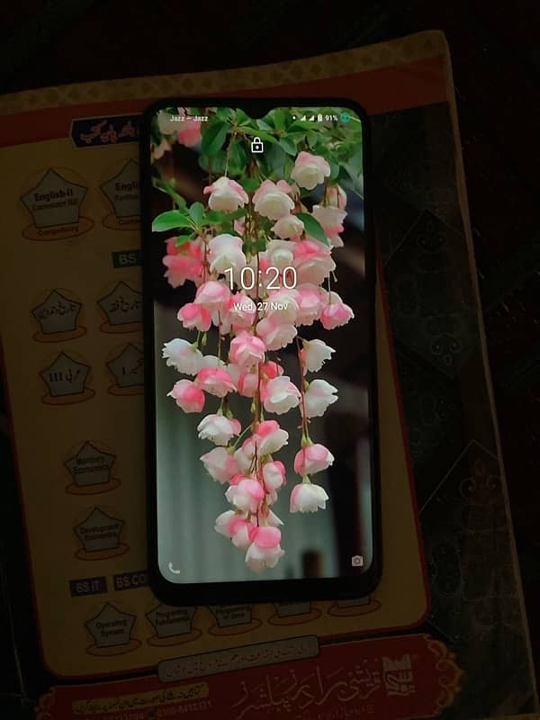 vivo v2026 3.32 full ok hai box or original charging bi sat hai 1