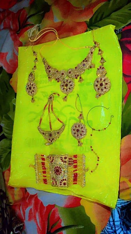 bridal lehnga or jewelry 1