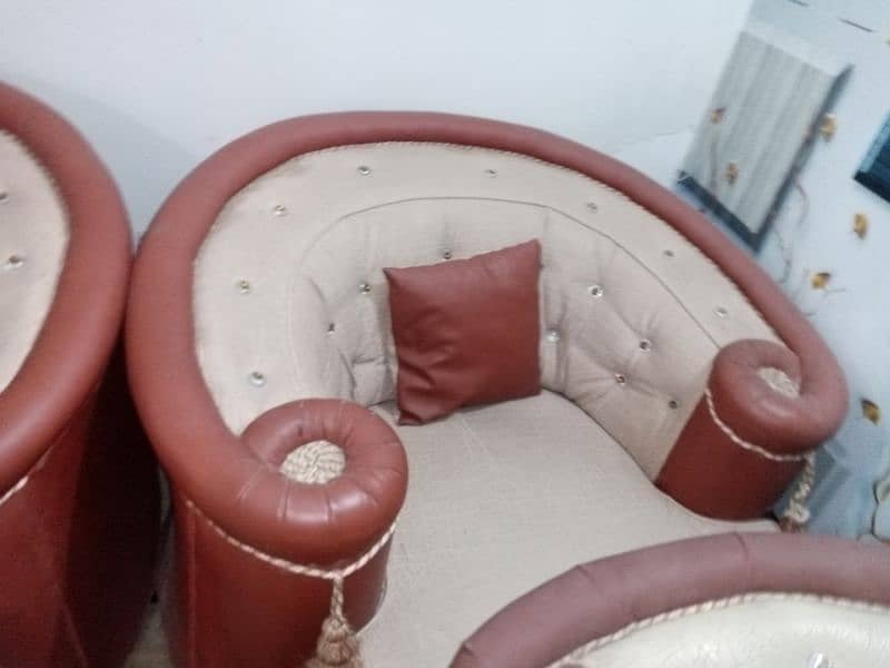 8 SEATER SOFA SET FOR SALE 4