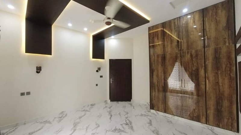 BRAND NEW 10 MARLAS HOUSE AVAILABLE FOR SALE SECTOR B BLOCK GHULBAHAR BAHRIA TOWN LAHORE 14