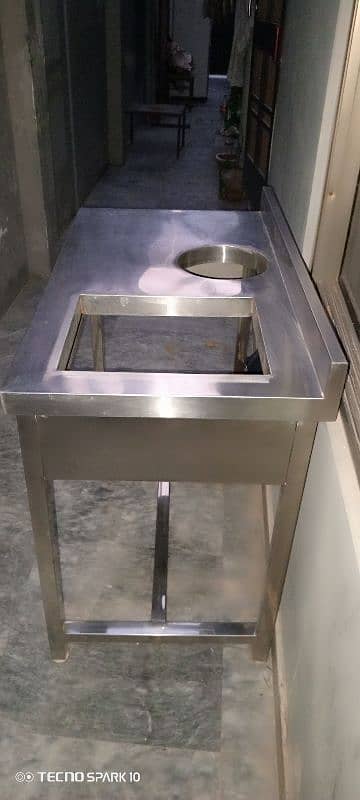 fry machine 16 litre . breading table . dishwasher Singh 10