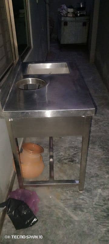 fry machine 16 litre . breading table . dishwasher Singh 13