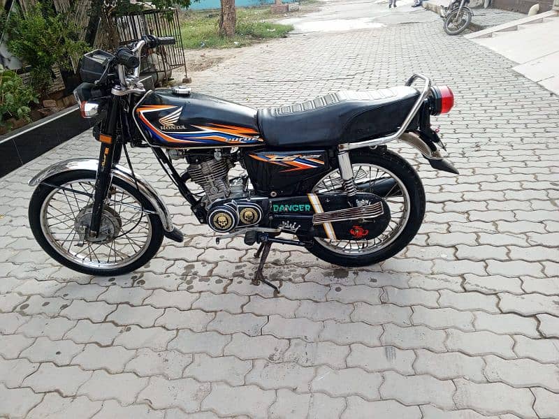 honda 125 18 modl sialkot number 5