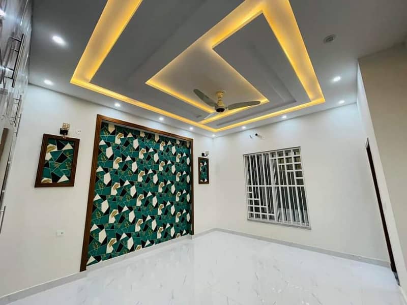 BRAND NEW 5 MARLAS HOUSE AVAILABLE FOR SALE SECTOR E BLOCK JINNAH BAHRIA TOWN LAHORE 13