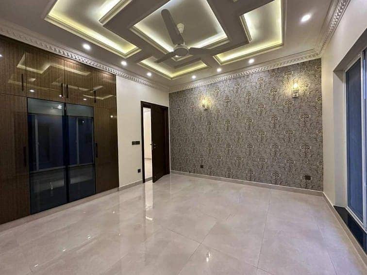 BRAND NEW 10 MARLAS HOUSE AVAILABLE FOR SALE SECTOR C BLOCK JASMINE BAHRIA TOWN LAHORE 1