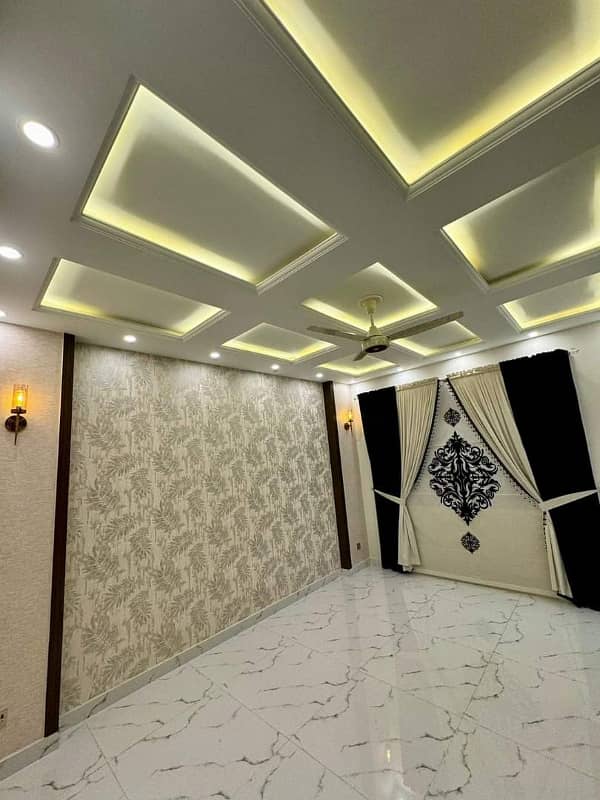 BRAND NEW 10 MARLAS HOUSE AVAILABLE FOR SALE SECTOR C BLOCK JASMINE BAHRIA TOWN LAHORE 15